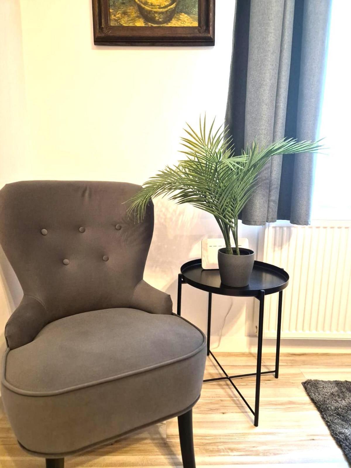 Downtown Cracow Apartment *